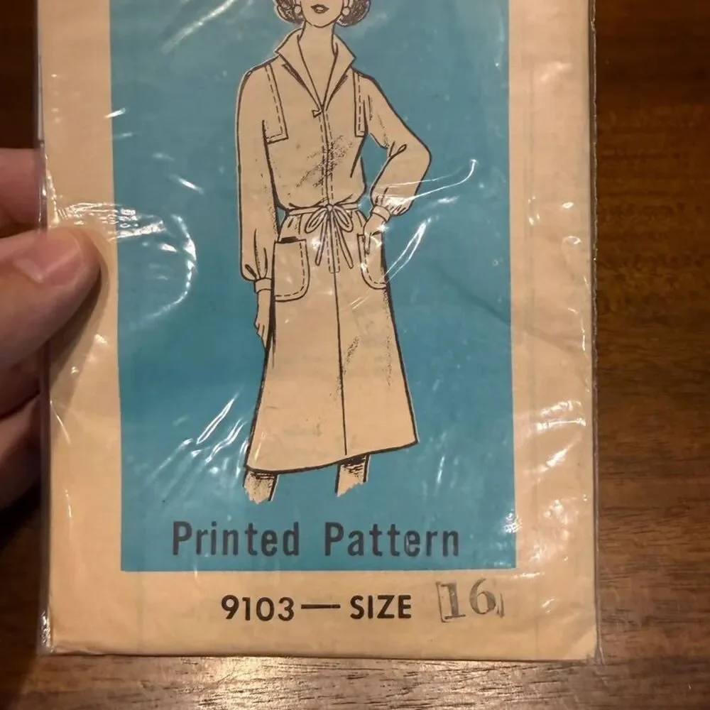 Vintage 1970s Mail Order Printed Pattern 9103 Misses Shirt Dress Size 16